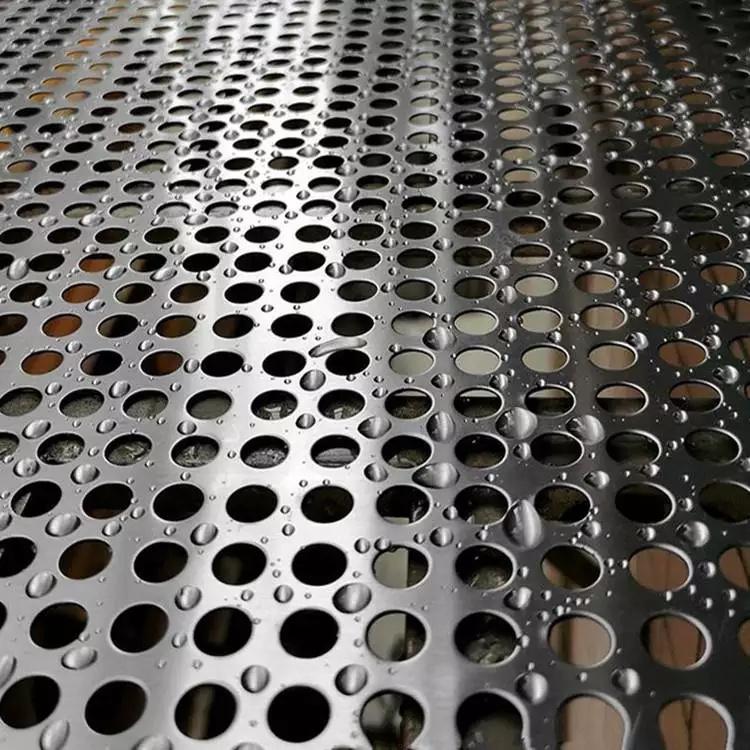 广东什么是不锈钢拉丝贴膜冲孔板？
